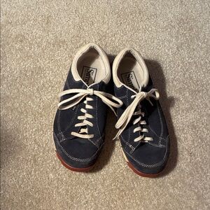 Simple Navy  and Cream  suede Sneakers.  SIZE:. 6.5